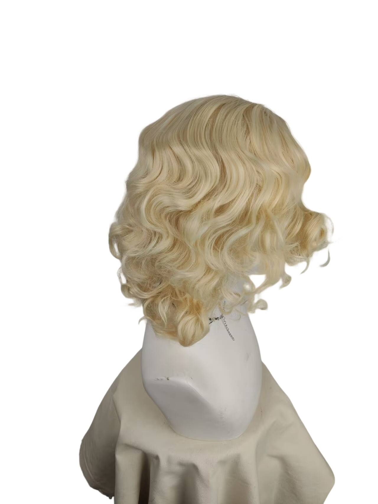Kurze Platinblonde Lockige Per – Men'S Accessories In The 1920S Bewertung und Preis